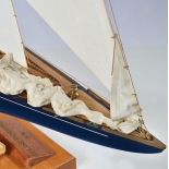 1700/85 ENDEAVOUR-J Class Yacht, Goeleta - 1934 - UK Challenger, Scara 1:50, Navomodel Amati, Carena din lemn