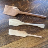Set 2 linguri si spatula de cioplit din lemn de cires